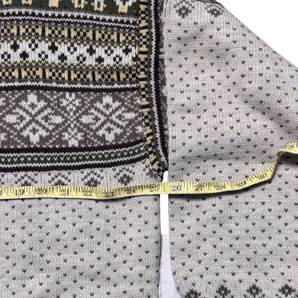 VINTAGE Wool Blend Fair Isle Tundra Canada Sweater Size Large Crewneck Classic